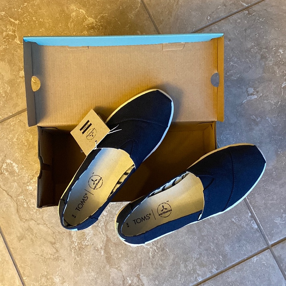 Brand new Toms.